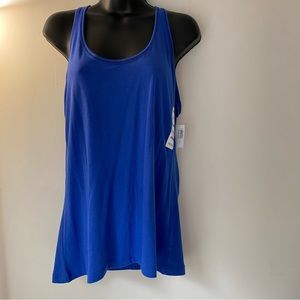 NWT- Old Navy Women’s Medium Active Tank. Blue